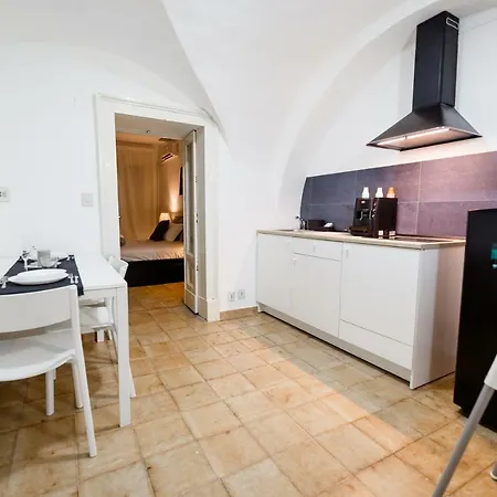 Apartment Center